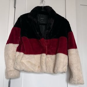 Tri-color Faux Fur Coat w/ Pockets - Size Small